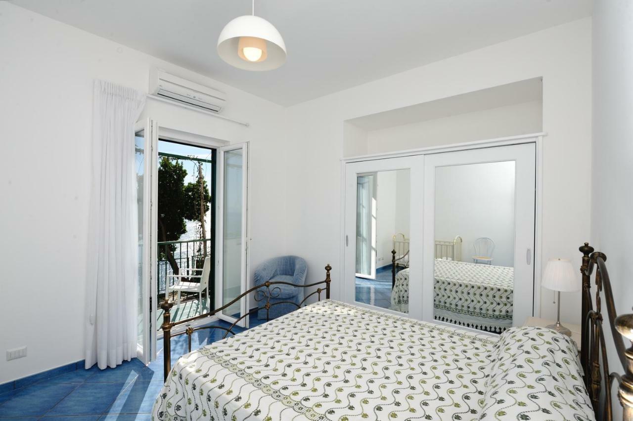 Apartment Blue Flowers A *